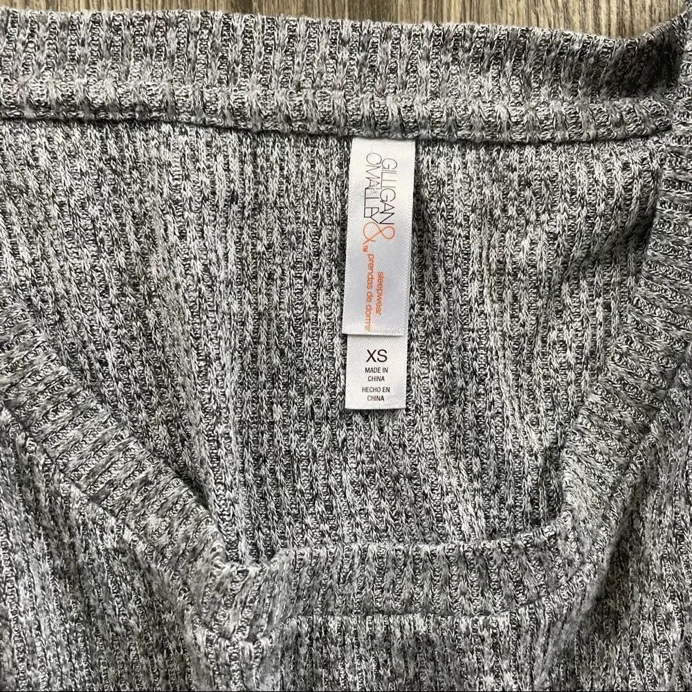 2/$20 GILLIGAN & O'MALLEY RIBBED COZY RUFFLE BELL SLEEVE SLEEP SHIRT